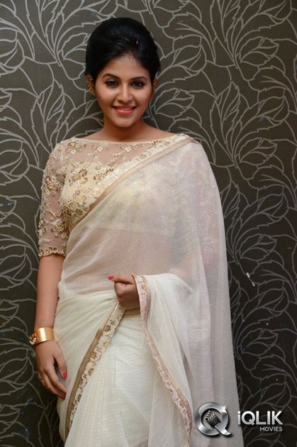 Anjali-at-Geethanjali-Movie-First-Look-Launch